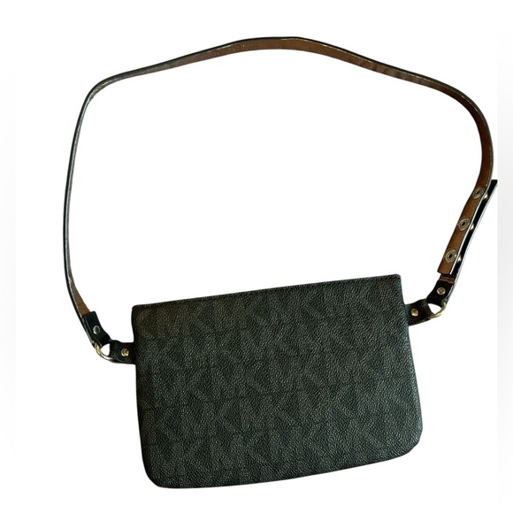 MK Michael Kors Belt Bag M VGUC - Picture 2 of 9